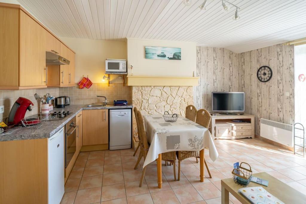 Gîtes Le Bois Berranger Saint-Urbain  Extérieur photo