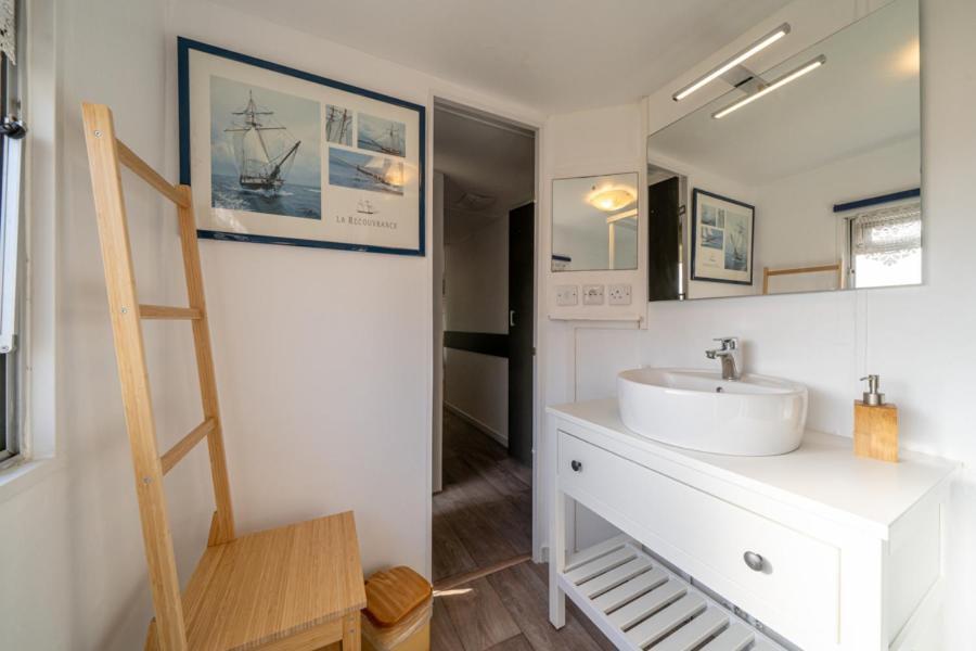 Gîtes Le Bois Berranger Saint-Urbain  Chambre photo